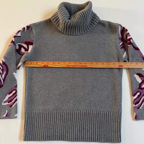 CAbi Eden Pullover Turtleneck Sweater Sz Small EUC Floral Bell Sleeves Gray 3704 - Picture 8 of 12